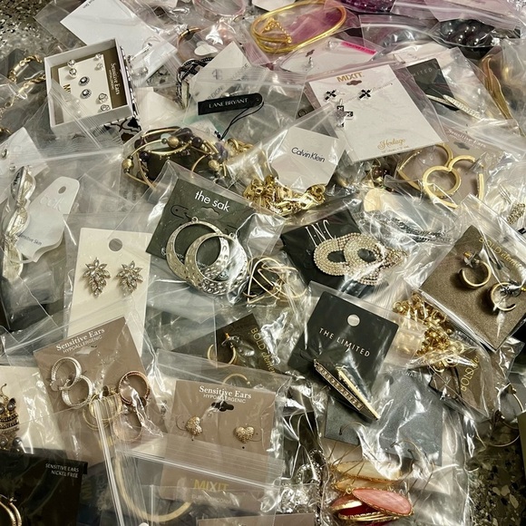 Macy's Jewelry - 5 Piece New Name Brand Fashion Jewelry/Bracelets/Necklaces/Earrings/Rings